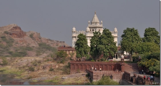 Mausolee-Jaswant-Thada-8_thumb.jpg