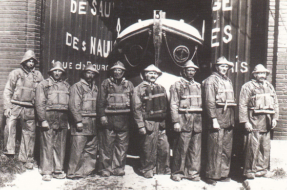 Canotiers du "Général Béziat" -photo datant des années 1930