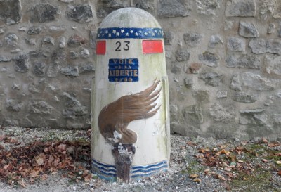 Bornes de la Libération (Milly-La Forêt)