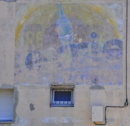 1004-pub-perrier-pont-isere