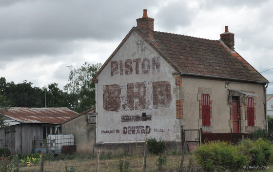pistons-pub