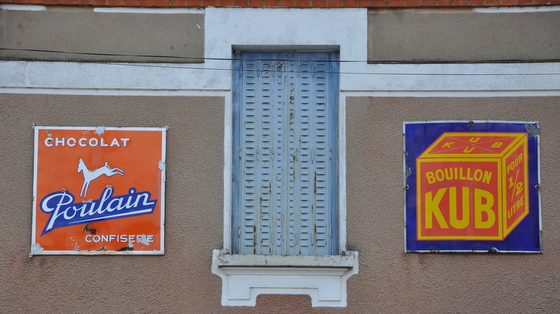 pub-st-loup-face-station-1