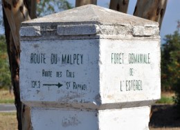 1257-borne-mt-vinaigre